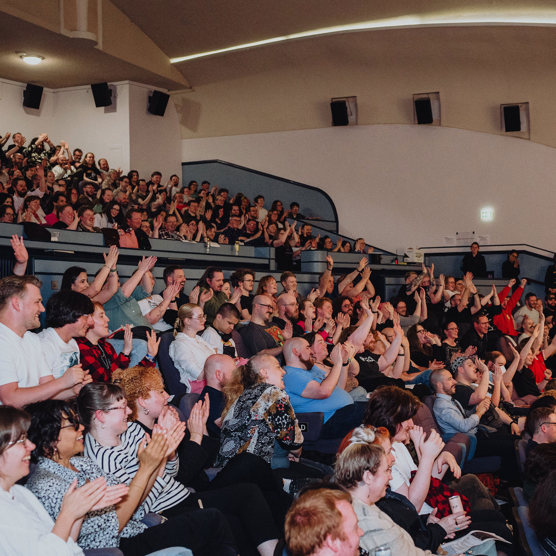 Descriptive alt text